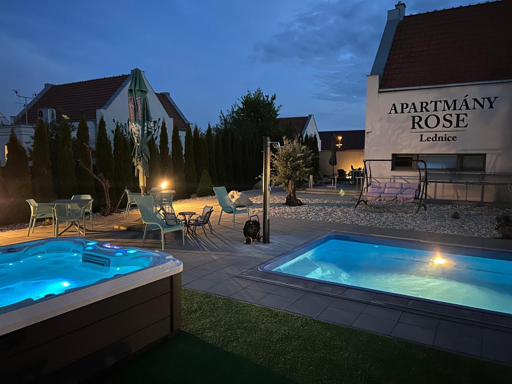 Apartmany Rose 雷德尼斯 外观 照片